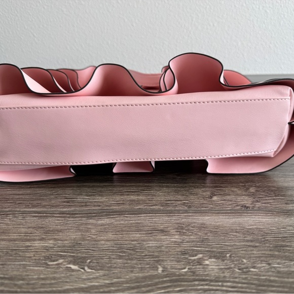 Pink Ruffled Bag - Picture 4 of 4